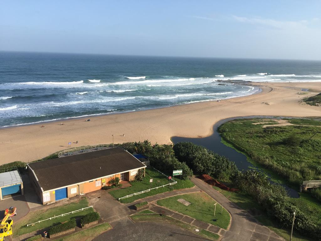 Shangri-La Beach Front Holiday Apartments Amanzimtoti Exterior foto